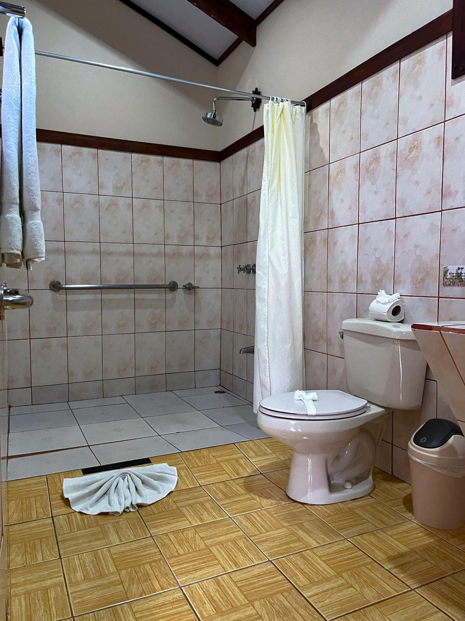 Arenal Roca Lodge & Bungalows La Fortuna 客房 照片